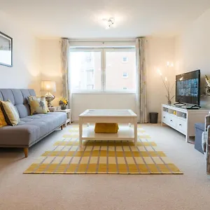  Apartment Hansen Court - Stylish Bay With Parking And River Views